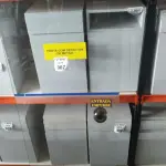 01 PORTA DE VIDRO DE 2,06X0,83. (NO ESTADO) ATENÇÃO! FAZER A VISITAÇÃO ANTES DE ARREMATAR, NÃO SABEMOS SE FUNCIONA, LEILÃO NÃO TEM GARANTIA E NEM DEVOLUÇÃO, SUJEITO A POSSÍVEIS AVARIAS VISÍVEIS/OCULTAS E/OU AUSÊNCIA DE COMPONENTES.
