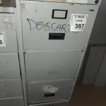 01 ARQUIVO DE AÇO COM 04 GAVETAS. (NO ESTADO) ATENÇÃO! FAZER A VISITAÇÃO ANTES DE ARREMATAR, NÃO SABEMOS SE FUNCIONA, LEILÃO NÃO TEM GARANTIA E NEM DEVOLUÇÃO, SUJEITO A POSSÍVEIS AVARIAS VISÍVEIS/OCULTAS E/OU AUSÊNCIA DE COMPONENTES.