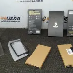 05 BOX - PHONE CASER. (NO ESTADO EM QUE SE ENCONTRA. SUJEITO A AVARIAS OCULTAS/VISÍVEIS.)