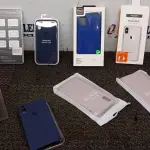 06 BOX -PHONE CASER E 02 (PELÍCULAS). (NO ESTADO EM QUE SE ENCONTRA. SUJEITO A AVARIAS OCULTAS/VISÍVEIS.)