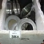 01 LOTE COM GRANDE QUANTIDADE DE TAMPAS PARA LIXEIRAS REDONDAS EM INOX. (NO ESTADO) ATENÇÃO! FAZER A VISITAÇÃO ANTES DE ARREMATAR, NÃO SABEMOS SE FUNCIONA, LEILÃO NÃO TEM GARANTIA E NEM DEVOLUÇÃO, SUJEITO A POSSÍVEIS AVARIAS VISÍVEIS/OCULTAS E/OU AUSÊNCIA DE COMPONENTES.