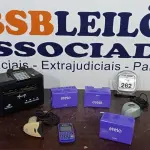 01 RELÓGIO DE PONTO, 01 LEITORA DE CÓDIGO DE BARRAS, 0 LEITOR BIOMÉTRICO E 04 MAQUININHAS DE CARTÃO MARCA STELO. (NO ESTADO) ATENÇÃO! FAZER A VISITAÇÃO ANTES DE ARREMATAR, NÃO SABEMOS SE FUNCIONA, LEILÃO NÃO TEM GARANTIA E NEM DEVOLUÇÃO, SUJEITO A POSSÍVEIS AVARIAS VISÍVEIS/OCULTAS E/OU AUSÊNCIA DE COMPONENTES.