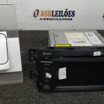 01 APARELHO DE SOM MULTIMIDIA AUTOMOTIVO. (NO ESTADO) ATENÇÃO! FAZER A VISITAÇÃO ANTES DE ARREMATAR, NÃO SABEMOS SE FUNCIONA, LEILÃO NÃO TEM GARANTIA E NEM DEVOLUÇÃO, SUJEITO A POSSÍVEIS AVARIAS VISÍVEIS/OCULTAS E/OU AUSÊNCIA DE COMPONENTES.