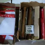 01 LOTE COM GRANDE QUANTIDADE DE LUMINÁRIAS DE EMBUTIR E SOBREPOR DE MARCAS E MODELOS DIVERSOS. (NO ESTADO) ATENÇÃO! FAZER A VISITAÇÃO ANTES DE ARREMATAR, NÃO SABEMOS SE FUNCIONA, LEILÃO NÃO TEM GARANTIA E NEM DEVOLUÇÃO, SUJEITO A POSSÍVEIS AVARIAS VISÍVEIS/OCULTAS E/OU AUSÊNCIA DE COMPONENTES.