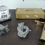 01 TORNEIRA MISTURADOR MARCA PRIZI COM ACESSÓRIOS. (NO ESTADO) ATENÇÃO! FAZER A VISITAÇÃO ANTES DE ARREMATAR, NÃO SABEMOS SE FUNCIONA, LEILÃO NÃO TEM GARANTIA E NEM DEVOLUÇÃO, SUJEITO A POSSÍVEIS AVARIAS VISÍVEIS/OCULTAS E/OU AUSÊNCIA DE COMPONENTES.