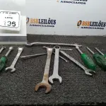 01 LOTE COM VÁRIAS CHAVES TAMANHOS E MEDIDAS DIVERSAS MARCA BELZER. (NO ESTADO) ATENÇÃO! FAZER A VISITAÇÃO ANTES DE ARREMATAR, NÃO SABEMOS SE FUNCIONA, LEILÃO NÃO TEM GARANTIA E NEM DEVOLUÇÃO, SUJEITO A POSSÍVEIS AVARIAS VISÍVEIS/OCULTAS E/OU AUSÊNCIA DE COMPONENTES.