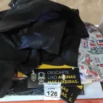 03 PEÇAS DE CAPA PARA ASSENTOS E GRANDE QUANTIDADE DE PLACAS SE SINALIZAÇÃO PARA ACADEMIA. (NO ESTADO) ATENÇÃO! FAZER A VISITAÇÃO ANTES DE ARREMATAR, NÃO SABEMOS SE FUNCIONA, LEILÃO NÃO TEM GARANTIA E NEM DEVOLUÇÃO, SUJEITO A POSSÍVEIS AVARIAS VISÍVEIS/OCULTAS E/OU AUSÊNCIA DE COMPONENTES.
