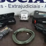 01 CHAVE CATRACA COM JOGO DE SOQUETES E 01 MÁQUINA DE ALTA PRESSÃO COM ACESSÓRIOS SEM BATERIA. (NO ESTADO) ATENÇÃO! FAZER A VISITAÇÃO ANTES DE ARREMATAR, NÃO SABEMOS SE FUNCIONA, LEILÃO NÃO TEM GARANTIA E NEM DEVOLUÇÃO, SUJEITO A POSSÍVEIS AVARIAS VISÍVEIS/OCULTAS E/OU AUSÊNCIA DE COMPONENTES.
