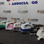 08 FERROS DE PASSAR DE MARCAS E MODELOS DIVERSOS. (NO ESTADO) ATENÇÃO! FAZER A VISITAÇÃO ANTES DE ARREMATAR, NÃO SABEMOS SE FUNCIONA, LEILÃO NÃO TEM GARANTIA E NEM DEVOLUÇÃO, SUJEITO A POSSÍVEIS AVARIAS VISÍVEIS/OCULTAS E/OU AUSÊNCIA DE COMPONENTES.