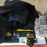 03 PEÇAS DE CAPA PARA ASSENTOS E GRANDE QUANTIDADE DE PLACAS SE SINALIZAÇÃO PARA ACADEMIA. (NO ESTADO) ATENÇÃO! FAZER A VISITAÇÃO ANTES DE ARREMATAR, NÃO SABEMOS SE FUNCIONA, LEILÃO NÃO TEM GARANTIA E NEM DEVOLUÇÃO, SUJEITO A POSSÍVEIS AVARIAS VISÍVEIS/OCULTAS E/OU AUSÊNCIA DE COMPONENTES.