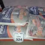 05 PACOTES DE MASSA CORRIDA 15KG CADA MARCA RENOVARE. (NO ESTADO) ATENÇÃO! FAZER A VISITAÇÃO ANTES DE ARREMATAR, NÃO SABEMOS SE FUNCIONA, LEILÃO NÃO TEM GARANTIA E NEM DEVOLUÇÃO, SUJEITO A POSSÍVEIS AVARIAS VISÍVEIS/OCULTAS E/OU AUSÊNCIA DE COMPONENTES.