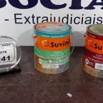02 LATAS DE TINTA ESMALTE PARA MADEIRAS E METAIS DE 3,6L NA COR BRILHANTE AMARELO OURO MARCA SUVINIL. (NO ESTADO) ATENÇÃO! FAZER A VISITAÇÃO ANTES DE ARREMATAR, NÃO SABEMOS SE FUNCIONA, LEILÃO NÃO TEM GARANTIA E NEM DEVOLUÇÃO, SUJEITO A POSSÍVEIS AVARIAS VISÍVEIS/OCULTAS E/OU AUSÊNCIA DE COMPONENTES.