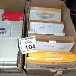 01 LOTE COM GRANDE QUANTIDADE DE LUMINÁRIAS DE EMBUTIR E SOBREPOR DE MARCAS E MODELOS DIVERSOS. (NO ESTADO) ATENÇÃO! FAZER A VISITAÇÃO ANTES DE ARREMATAR, NÃO SABEMOS SE FUNCIONA, LEILÃO NÃO TEM GARANTIA E NEM DEVOLUÇÃO, SUJEITO A POSSÍVEIS AVARIAS VISÍVEIS/OCULTAS E/OU AUSÊNCIA DE COMPONENTES.