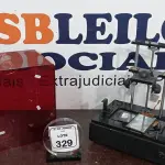 01 IMPRESSORA 3D. (NO ESTADO) ATENÇÃO! FAZER A VISITAÇÃO ANTES DE ARREMATAR, NÃO SABEMOS SE FUNCIONA, LEILÃO NÃO TEM GARANTIA E NEM DEVOLUÇÃO, SUJEITO A POSSÍVEIS AVARIAS VISÍVEIS/OCULTAS E/OU AUSÊNCIA DE COMPONENTES.