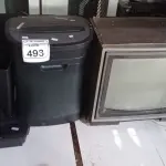 01 FRAGMENTADORA MODELO HG14 MARCA ROYAL, 01 FRAGMENTADORA MODELO AS810SD MARCA AURORA E 01 TV DE TUBO ANTIGA COM CONTROLE MARCA MITSUBISHI. (NO ESTADO) ATENÇÃO! FAZER A VISITAÇÃO ANTES DE ARREMATAR, NÃO SABEMOS SE FUNCIONA, LEILÃO NÃO TEM GARANTIA E NEM DEVOLUÇÃO, SUJEITO A POSSÍVEIS AVARIAS VISÍVEIS/OCULTAS E/OU AUSÊNCIA DE COMPONENTES.