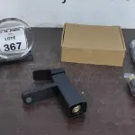 01 TORNEIRA MISTURADOR MARCA PRIZI COM ACESSÓRIOS. (NO ESTADO) ATENÇÃO! FAZER A VISITAÇÃO ANTES DE ARREMATAR, NÃO SABEMOS SE FUNCIONA, LEILÃO NÃO TEM GARANTIA E NEM DEVOLUÇÃO, SUJEITO A POSSÍVEIS AVARIAS VISÍVEIS/OCULTAS E/OU AUSÊNCIA DE COMPONENTES.