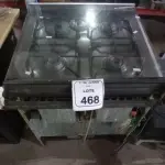 01 FOGÃO 04 BOCAS COM FORNO. (NO ESTADO) ATENÇÃO! FAZER A VISITAÇÃO ANTES DE ARREMATAR, NÃO SABEMOS SE FUNCIONA, LEILÃO NÃO TEM GARANTIA E NEM DEVOLUÇÃO, SUJEITO A POSSÍVEIS AVARIAS VISÍVEIS/OCULTAS E/OU AUSÊNCIA DE COMPONENTES.