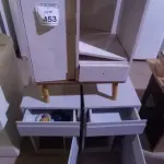 02 ARMÁRIOS BAIXOS COM SUPORTE PARA CPU COM 01 GAVETA E 01 PORTA E 01 ARMÁRIO BAIXO EM MADEIRA. (NO ESTADO) ATENÇÃO! FAZER A VISITAÇÃO ANTES DE ARREMATAR, NÃO SABEMOS SE FUNCIONA, LEILÃO NÃO TEM GARANTIA E NEM DEVOLUÇÃO, SUJEITO A POSSÍVEIS AVARIAS VISÍVEIS/OCULTAS E/OU AUSÊNCIA DE COMPONENTES.