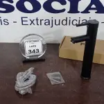 01 TORNEIRA MISTURADOR MARCA PRIZI COM ACESSÓRIOS. (NO ESTADO) ATENÇÃO! FAZER A VISITAÇÃO ANTES DE ARREMATAR, NÃO SABEMOS SE FUNCIONA, LEILÃO NÃO TEM GARANTIA E NEM DEVOLUÇÃO, SUJEITO A POSSÍVEIS AVARIAS VISÍVEIS/OCULTAS E/OU AUSÊNCIA DE COMPONENTES.