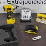 01 CHAVE IMPACTO 21V COM CARREGADOR USB MARCA BOMVINK (NOVO). (NO ESTADO) ATENÇÃO! FAZER A VISITAÇÃO ANTES DE ARREMATAR, NÃO SABEMOS SE FUNCIONA, LEILÃO NÃO TEM GARANTIA E NEM DEVOLUÇÃO, SUJEITO A POSSÍVEIS AVARIAS VISÍVEIS/OCULTAS E/OU AUSÊNCIA DE COMPONENTES.