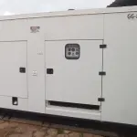 01 GERADOR CABINADO 320 KVA, MOTOR DE SCANIA, ANO 2010 ,GERADOR WEG. (NO ESTADO) ATENÇÃO! FAZER A VISITAÇÃO ANTES DE ARREMATAR, NÃO SABEMOS SE FUNCIONA, LEILÃO NÃO TEM GARANTIA E NEM DEVOLUÇÃO, SUJEITO A POSSÍVEIS AVARIAS VISÍVEIS/OCULTAS E/OU AUSÊNCIA DE COMPONENTES.