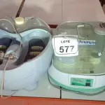 01 UMIDIFICADOR DE AR E 01 MASSAGEADOR PARA PÉS. (NO ESTADO) ATENÇÃO! FAZER A VISITAÇÃO ANTES DE ARREMATAR, NÃO SABEMOS SE FUNCIONA, LEILÃO NÃO TEM GARANTIA E NEM DEVOLUÇÃO, SUJEITO A POSSÍVEIS AVARIAS VISÍVEIS/OCULTAS E/OU AUSÊNCIA DE COMPONENTES.