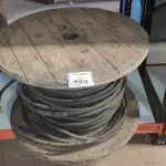 115M DE FIO EM ALUMÍNIO ISOLADO PRETO 0,95MM. (NO ESTADO) ATENÇÃO! FAZER A VISITAÇÃO ANTES DE ARREMATAR, NÃO SABEMOS SE FUNCIONA, LEILÃO NÃO TEM GARANTIA E NEM DEVOLUÇÃO, SUJEITO A POSSÍVEIS AVARIAS VISÍVEIS/OCULTAS E/OU AUSÊNCIA DE COMPONENTES.