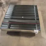 01 MESA DE CENTRO QUADRADA ESPELHADA.  (NO ESTADO) ATENÇÃO! FAZER A VISITAÇÃO ANTES DE ARREMATAR, NÃO SABEMOS SE FUNCIONA, LEILÃO NÃO TEM GARANTIA E NEM DEVOLUÇÃO, SUJEITO A POSSÍVEIS AVARIAS VISÍVEIS/OCULTAS E/OU AUSÊNCIA DE COMPONENTES.