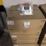 05 CAIXAS COM 04 LUMINÁRIAS COM REATORES ELETRÔNICOS. (NO ESTADO) ATENÇÃO! FAZER A VISITAÇÃO ANTES DE ARREMATAR, NÃO SABEMOS SE FUNCIONA, LEILÃO NÃO TEM GARANTIA E NEM DEVOLUÇÃO, SUJEITO A POSSÍVEIS AVARIAS VISÍVEIS/OCULTAS E/OU AUSÊNCIA DE COMPONENTES.