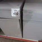 02 ARMÁRIOS PARA CPU COM 01 PORTA E 01 GAVETA. (NO ESTADO) ATENÇÃO! FAZER A VISITAÇÃO ANTES DE ARREMATAR, NÃO SABEMOS SE FUNCIONA, LEILÃO NÃO TEM GARANTIA E NEM DEVOLUÇÃO, SUJEITO A POSSÍVEIS AVARIAS VISÍVEIS/OCULTAS E/OU AUSÊNCIA DE COMPONENTES.