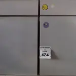 02 ARMÁRIOS PARA CPU COM 01 PORTA E 01 GAVETA. (NO ESTADO) ATENÇÃO! FAZER A VISITAÇÃO ANTES DE ARREMATAR, NÃO SABEMOS SE FUNCIONA, LEILÃO NÃO TEM GARANTIA E NEM DEVOLUÇÃO, SUJEITO A POSSÍVEIS AVARIAS VISÍVEIS/OCULTAS E/OU AUSÊNCIA DE COMPONENTES.