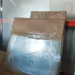 01 LOTE COM VIDROS TAMANHOS DIVERSOS. (NO ESTADO) ATENÇÃO! FAZER A VISITAÇÃO ANTES DE ARREMATAR, NÃO SABEMOS SE FUNCIONA, LEILÃO NÃO TEM GARANTIA E NEM DEVOLUÇÃO, SUJEITO A POSSÍVEIS AVARIAS VISÍVEIS/OCULTAS E/OU AUSÊNCIA DE COMPONENTES.