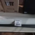 02 CORTINAS E 01 BANNER. (NO ESTADO) ATENÇÃO! FAZER A VISITAÇÃO ANTES DE ARREMATAR, NÃO SABEMOS SE FUNCIONA, LEILÃO NÃO TEM GARANTIA E NEM DEVOLUÇÃO, SUJEITO A POSSÍVEIS AVARIAS VISÍVEIS/OCULTAS E/OU AUSÊNCIA DE COMPONENTES.