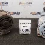02 MOTORES ELÉTRICOS. (NO ESTADO) ATENÇÃO! FAZER A VISITAÇÃO ANTES DE ARREMATAR, NÃO SABEMOS SE FUNCIONA, LEILÃO NÃO TEM GARANTIA E NEM DEVOLUÇÃO, SUJEITO A POSSÍVEIS AVARIAS VISÍVEIS/OCULTAS E/OU AUSÊNCIA DE COMPONENTES.