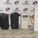 04 POWER BANK DE MARCAS DIVERSAS. (NO ESTADO) ATENÇÃO! FAZER A VISITAÇÃO ANTES DE ARREMATAR, NÃO SABEMOS SE FUNCIONA, LEILÃO NÃO TEM GARANTIA E NEM DEVOLUÇÃO, SUJEITO A POSSÍVEIS AVARIAS VISÍVEIS/OCULTAS E/OU AUSÊNCIA DE COMPONENTES.