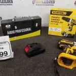 01 PARAFUSADEIRA BATERIA 21V MARCA BOMVINK E 01 MICROFONE AURICULAR COM MICROFONE DE LAPELA MARCA ARCANO. (NO ESTADO) ATENÇÃO! FAZER A VISITAÇÃO ANTES DE ARREMATAR, NÃO SABEMOS SE FUNCIONA, LEILÃO NÃO TEM GARANTIA E NEM DEVOLUÇÃO, SUJEITO A POSSÍVEIS AVARIAS VISÍVEIS/OCULTAS E/OU AUSÊNCIA DE COMPONENTES.