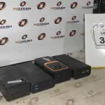 04 POWER BANK DE MARCAS DIVERSAS. (NO ESTADO) ATENÇÃO! FAZER A VISITAÇÃO ANTES DE ARREMATAR, NÃO SABEMOS SE FUNCIONA, LEILÃO NÃO TEM GARANTIA E NEM DEVOLUÇÃO, SUJEITO A POSSÍVEIS AVARIAS VISÍVEIS/OCULTAS E/OU AUSÊNCIA DE COMPONENTES.