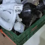 01 LOTE COM PEÇAS DE ELETRODOMÉSTICOS DIVERSAS. (NO ESTADO) ATENÇÃO! FAZER A VISITAÇÃO ANTES DE ARREMATAR, NÃO SABEMOS SE FUNCIONA, LEILÃO NÃO TEM GARANTIA E NEM DEVOLUÇÃO, SUJEITO A POSSÍVEIS AVARIAS VISÍVEIS/OCULTAS E/OU AUSÊNCIA DE COMPONENTES.