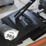 05 MONITORES DE MARCAS E MODELOS DIVERSOS. (NO ESTADO) ATENÇÃO! FAZER A VISITAÇÃO ANTES DE ARREMATAR, NÃO SABEMOS SE FUNCIONA, LEILÃO NÃO TEM GARANTIA E NEM DEVOLUÇÃO, SUJEITO A POSSÍVEIS AVARIAS VISÍVEIS/OCULTAS E/OU AUSÊNCIA DE COMPONENTES.