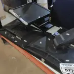 06 MONITORES DE MARCAS E MODELOS DIVERSOS. (NO ESTADO) ATENÇÃO! FAZER A VISITAÇÃO ANTES DE ARREMATAR, NÃO SABEMOS SE FUNCIONA, LEILÃO NÃO TEM GARANTIA E NEM DEVOLUÇÃO, SUJEITO A POSSÍVEIS AVARIAS VISÍVEIS/OCULTAS E/OU AUSÊNCIA DE COMPONENTES.