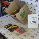 01 LOTE COM VÁRIAS CHAVES DE FENDA COM BITS. (NO ESTADO) ATENÇÃO! FAZER A VISITAÇÃO ANTES DE ARREMATAR, NÃO SABEMOS SE FUNCIONA, LEILÃO NÃO TEM GARANTIA E NEM DEVOLUÇÃO, SUJEITO A POSSÍVEIS AVARIAS VISÍVEIS/OCULTAS E/OU AUSÊNCIA DE COMPONENTES.