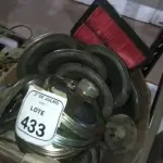 01 LOTE COM VÁRIOS ALTO FALANTES DE MARCAS E MODELOS DIVERSOS. (NO ESTADO) ATENÇÃO! FAZER A VISITAÇÃO ANTES DE ARREMATAR, NÃO SABEMOS SE FUNCIONA, LEILÃO NÃO TEM GARANTIA E NEM DEVOLUÇÃO, SUJEITO A POSSÍVEIS AVARIAS VISÍVEIS/OCULTAS E/OU AUSÊNCIA DE COMPONENTES.