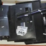 05 MONITORES DE MARCAS E MODELOS DIVERSOS. (NO ESTADO) ATENÇÃO! FAZER A VISITAÇÃO ANTES DE ARREMATAR, NÃO SABEMOS SE FUNCIONA, LEILÃO NÃO TEM GARANTIA E NEM DEVOLUÇÃO, SUJEITO A POSSÍVEIS AVARIAS VISÍVEIS/OCULTAS E/OU AUSÊNCIA DE COMPONENTES.