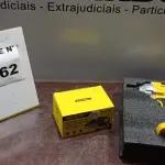 01 CHAVE IMPACTO 21V COM CARREGADOR USB MARCA BOMVINK (NOVO). (NO ESTADO) ATENÇÃO! FAZER A VISITAÇÃO ANTES DE ARREMATAR, NÃO SABEMOS SE FUNCIONA, LEILÃO NÃO TEM GARANTIA E NEM DEVOLUÇÃO, SUJEITO A POSSÍVEIS AVARIAS VISÍVEIS/OCULTAS E/OU AUSÊNCIA DE COMPONENTES.