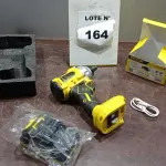 01 CHAVE IMPACTO 21V COM CARREGADOR USB MARCA BOMVINK (NOVO). (NO ESTADO) ATENÇÃO! FAZER A VISITAÇÃO ANTES DE ARREMATAR, NÃO SABEMOS SE FUNCIONA, LEILÃO NÃO TEM GARANTIA E NEM DEVOLUÇÃO, SUJEITO A POSSÍVEIS AVARIAS VISÍVEIS/OCULTAS E/OU AUSÊNCIA DE COMPONENTES.