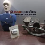  01 BONECO PARA RCP  (NO ESTADO, NÃO SABEMOS SE FUNCIONA. LEILÃO NÃO TEM GARANTIA E NEM DEVOLUÇÃO, SUJEITO A POSSÍVEIS AVARIAS VISÍVEIS/OCULTAS E/OU AUSÊNCIA DE COMPONENTES)