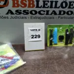 02RELÓGIOS SMART WATCH COM VARIAS PULSEIRAS.  (NO ESTADO, NÃO SABEMOS SE FUNCIONA. LEILÃO NÃO TEM GARANTIA E NEM DEVOLUÇÃO, SUJEITO A POSSÍVEIS AVARIAS VISÍVEIS/OCULTAS E/OU AUSÊNCIA DE COMPONENTES)