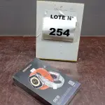 01 SMART WATCH BENEDO BE8 ULTRA MINI NA COR PRETO. (NO ESTADO, NÃO SABEMOS SE FUNCIONA. LEILÃO NÃO TEM GARANTIA E NEM DEVOLUÇÃO, SUJEITO A POSSÍVEIS AVARIAS VISÍVEIS/OCULTAS E/OU AUSÊNCIA DE COMPONENTES)