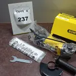 01 ESMERILHADEIRA ANGULAR 220V (NOVO). (NO ESTADO) ATENÇÃO! FAZER A VISITAÇÃO ANTES DE ARREMATAR, NÃO SABEMOS SE FUNCIONA, LEILÃO NÃO TEM GARANTIA E NEM DEVOLUÇÃO, SUJEITO A POSSÍVEIS AVARIAS VISÍVEIS/OCULTAS E/OU AUSÊNCIA DE COMPONENTES.