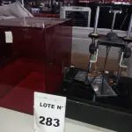 01 IMPRESSORA 3D. (NO ESTADO) ATENÇÃO! FAZER A VISITAÇÃO ANTES DE ARREMATAR, NÃO SABEMOS SE FUNCIONA, LEILÃO NÃO TEM GARANTIA E NEM DEVOLUÇÃO, SUJEITO A POSSÍVEIS AVARIAS VISÍVEIS/OCULTAS E/OU AUSÊNCIA DE COMPONENTES.
